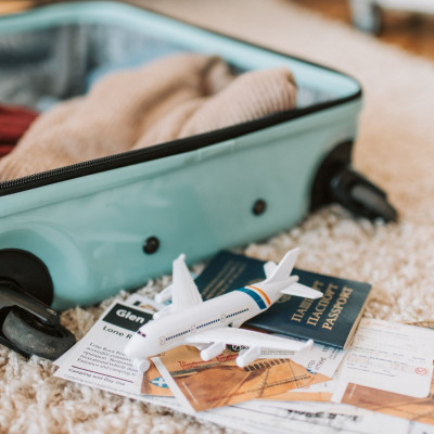 Με τη μέθοδο 5-4-3-2-1 θα χωρέσεις όλα σου τα πράγματα σε μια χειραποσκευή