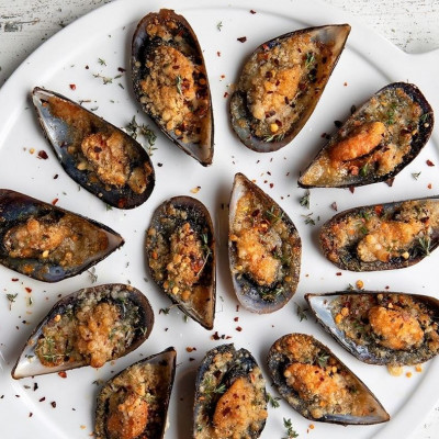 Άκης Πετρετζίκης: Μύδια Προβενσάλ