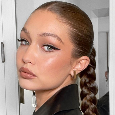 Blush hack: Αυτός είναι ο σωστός τρόπος για να εφαρμόσεις το ρουζ σου