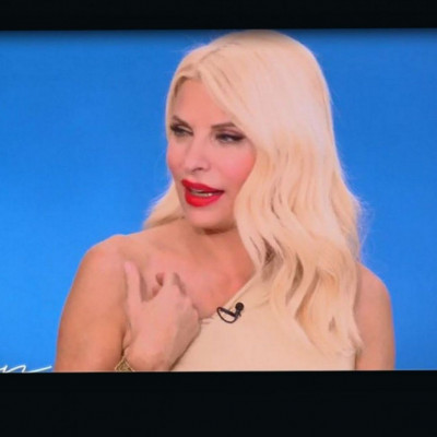 Κάγκελο η Μενεγάκη! Συνεργάτης της έδωσε καλεσμένο της