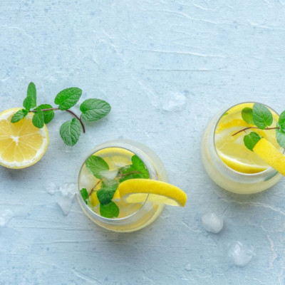 Νερό με μέντα: Βοηθά στην απώλεια βάρους;