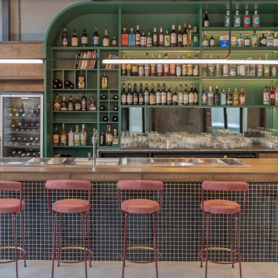 Νέα άφιξη: Πλέον δίνουμε after office ραντεβού στο Ρουφ για ψαγμένα aperitivo και όχι μόνο