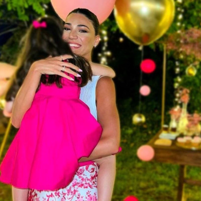 Ήβη Αδάμου: Με την Ανατολή της για μπάνιο