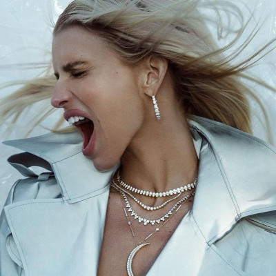 Η Jessica Simpson έκανε την απόρριψη, δύναμη και έγινε το πρότυπο που θέλει για τα παιδιά της