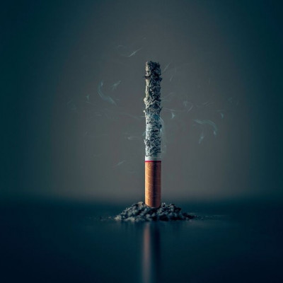 Έκθεση KPMG: Το 2022, η Ελλάδα στο χαμηλότερο επίπεδο κατανάλωσης παράνομων τσιγάρων από το 2018