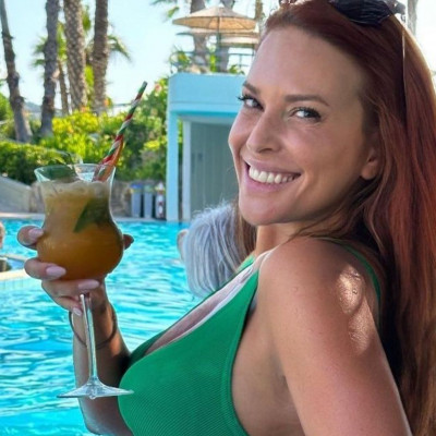 Σίσσυ Χρηστίδου: Με τους γιους της στη Μυτιλήνη (φώτο)