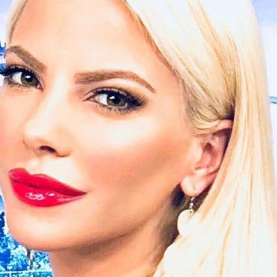 Η Αντελίνα κολυμπάει στο βυθό και το βίντεο είναι μαγικό!