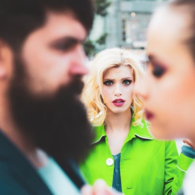 Ποια ζώδια το… τερματίζουν με τη ζήλεια τους;