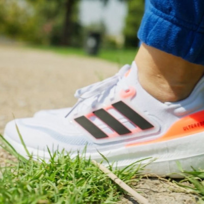 Το running παπούτσι που «απογειώνει» τα vibe μου, όπου και αν τρέχω!