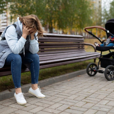 Επιλόχειος κατάθλιψη: Θα μπορεί να αντιμετωπίζεται μόνο με ένα χάπι;