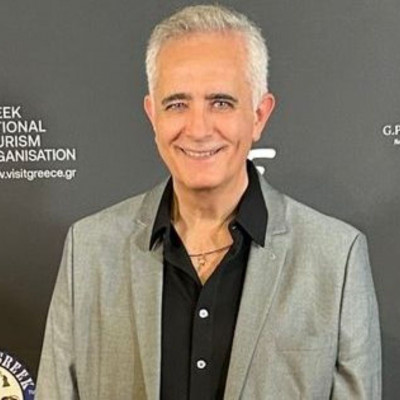 Σωκράτης Αλαφούζος: Η νέα ζωή & η σχέση με τη 19χρονη κόρη του