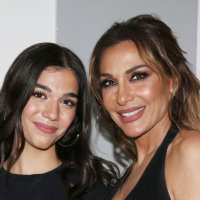 Μελίνα Νικολαΐδη: Ποζάρει με τον Βασίλη Μπισμπίκη και τη μητέρα της