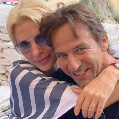 Μενεγάκη-Παντζόπουλος:Θυμάστε την πρώτη επίσημη δημόσια εμφάνισή τους;