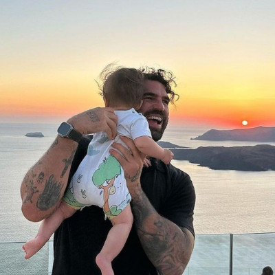 Αλεξάνδρου: Fashion icon και με hair style από κούνια ο γιος του