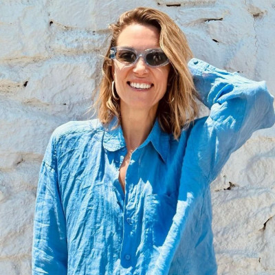 Τα τρία στυλιστικά μυστικά της Βίκυς Καγιά για αψεγάδιαστα looks και στην παραλία