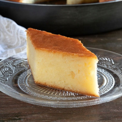 Άκης Πετρετζίκης: Γιαουρτόπιτα