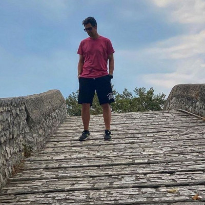 Απόστολος Ρουβάς: Στην Άρτα με την εγκυμονούσα σύντροφό του