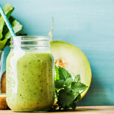 Detox smoothie με πεπόνι και μπανάνα