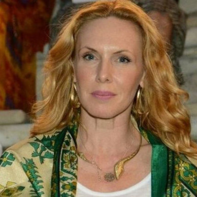 Παπούλια: Το απίθανο σχόλιο της Τουμασάτου στη selfie με την κόρη της