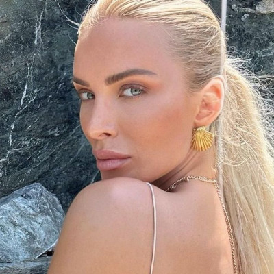 Η απάντηση της Κατερίνας Καινούργιου στο σχόλιο του Γιάννη Μυγδαλά επιβεβαίωσε ότι είναι μόνο φίλοι