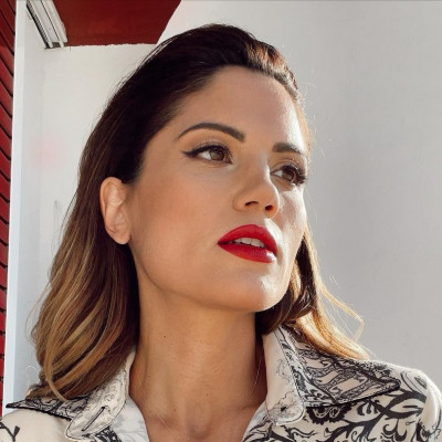 Βαρέθηκες το μαύρο eyeliner; Η Μαίρη Συνατσάκη κάνει το lime trend