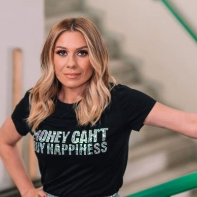 Κατερίνα Καραβάτου: Kαθ' οδόν για το σχολείο - H φώτο με τα παιδιά της