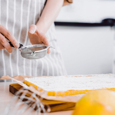 Νόστιμες και εύκολες μπάρες λεμονιού