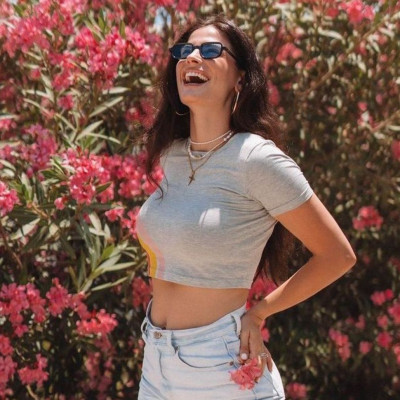 Χριστίνα Μπόμπα:  Στην παιδική χαρά με τα κορίτσια της