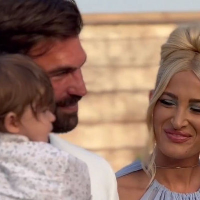 Ιωάννα Τούνη: O λόγος που η βάφτιση του γιου της δεν έγινε σε εκκλησία