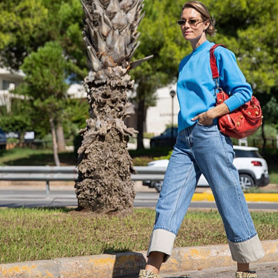 H Βίκυ Καγιά βρήκε το τζιν παντελόνι που πρέπει οπωσδήποτε να αποκτήσεις φέτος