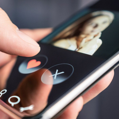 Έτσι καρφώνεται ότι σε απατά, με βάση το ζώδιό του