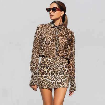 Η Σταματίνα Τσιμτσιλή μας διδάσκει πώς το total leopard δεν είναι υπερβολικό