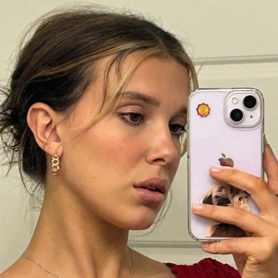 Η Millie Bobby Brown μας δείχνει το πρόσωπό της χωρίς ίχνος μακιγιάζ