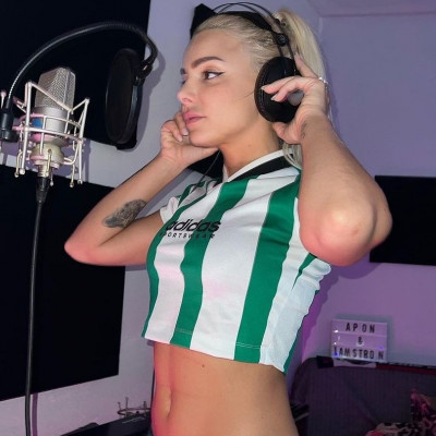 H Josephine έβγαλε νέο album με τίτλο «Τα Καλά Κορίτσια» & αυτά είναι τα τραγούδια που ήδη αγαπήσαμε