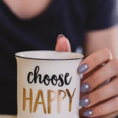 Οι top τρόποι για να χαλαρώσεις σύμφωνα με τους ειδικούς- και πώς ο καφές δυσκολεύει την κατάσταση