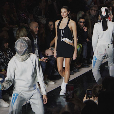 Η Temeno Lab παρουσίασε μια συλλογή που έφερε το athleisure style στα μέτρα της πολυτέλειας