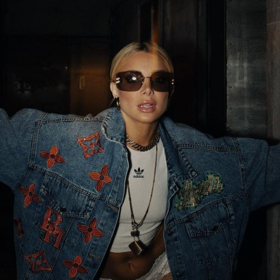 6 lip glosses για juicy και απαλά χείλη