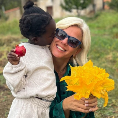 Χριστίνα Κοντοβά: Το υπέροχο travel outfit της κόρης της