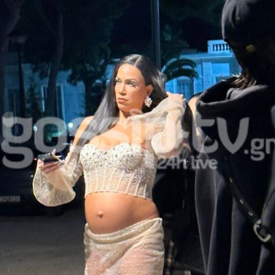 MadWalk 2023: H εμφάνιση της Στικούδη με see-through σύνολο