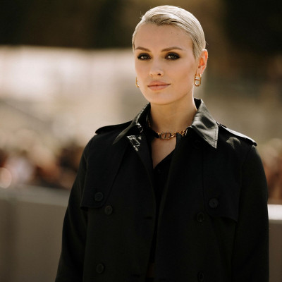 4 stylish κουρέματα που ταιριάζουν σε στρογγυλό πρόσωπο