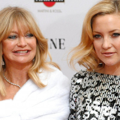 Κέιτ Χάντσον: Οι ευχές στη μαμά της, Γκόλντι Χόουν