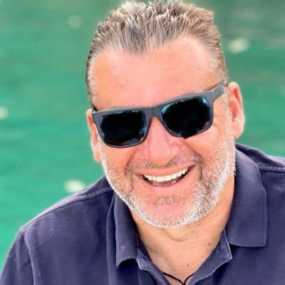 Λιάγκας: Η «παγωμένη» συνάντηση με πρώην συνεργάτη