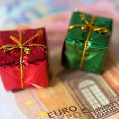 Πότε θα πάρουμε το δώρο Χριστουγέννων;