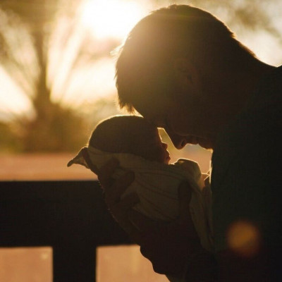 Η υπογεννητικότητα «τρώει» την Ελλάδα - Γιατί κάνουν πίσω οι νέοι