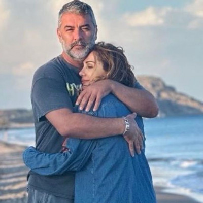 Η Βανδή στα γυρίσματα του Σασμού & σε πρώτο πλάνο ο Μπισμπίκης