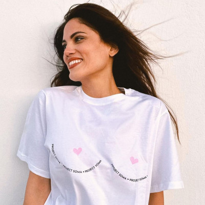 Ο Δεκέμβριος είναι ο αγαπημένος μήνας της Μαίρης Συνατσάκη για τρεις πολύ σημαντικούς λόγους