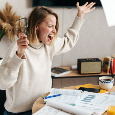 Ο ανάδρομος Ερμής σε περιμένει και θα σου δώσει ένα φιλί πριν αλλάξει ο χρόνος
