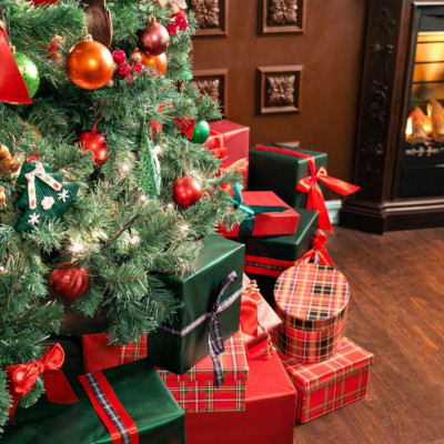 Πώς να βάλετε σωστά την χριστουγεννιάτικη κορδέλα στο δέντρο