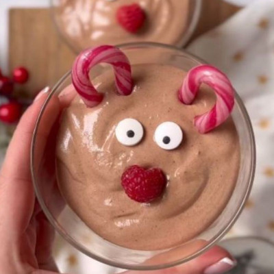 Χριστουγεννιάτικη mousse σοκολάτας με 3 υλικά