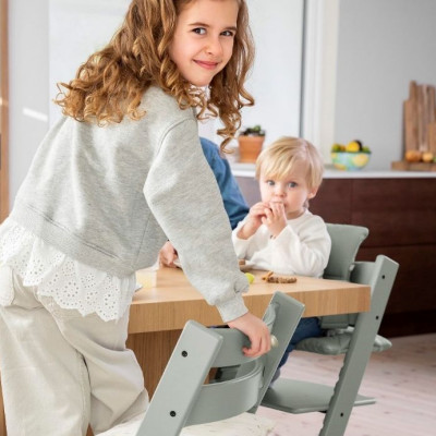 Με την Tripp Trapp της Stokke όλοι έχουν θέση στο γιορτινό τραπέζι!
